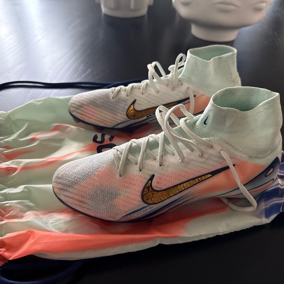 CR7 Nike air zoom soccer cleats - Picture 1 of 4